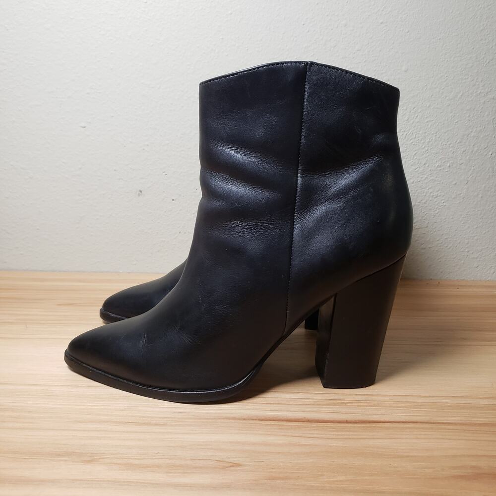 Halogen Womens 8.5 Heeled Leather Booties Black Classic Chic Contemporary Simple